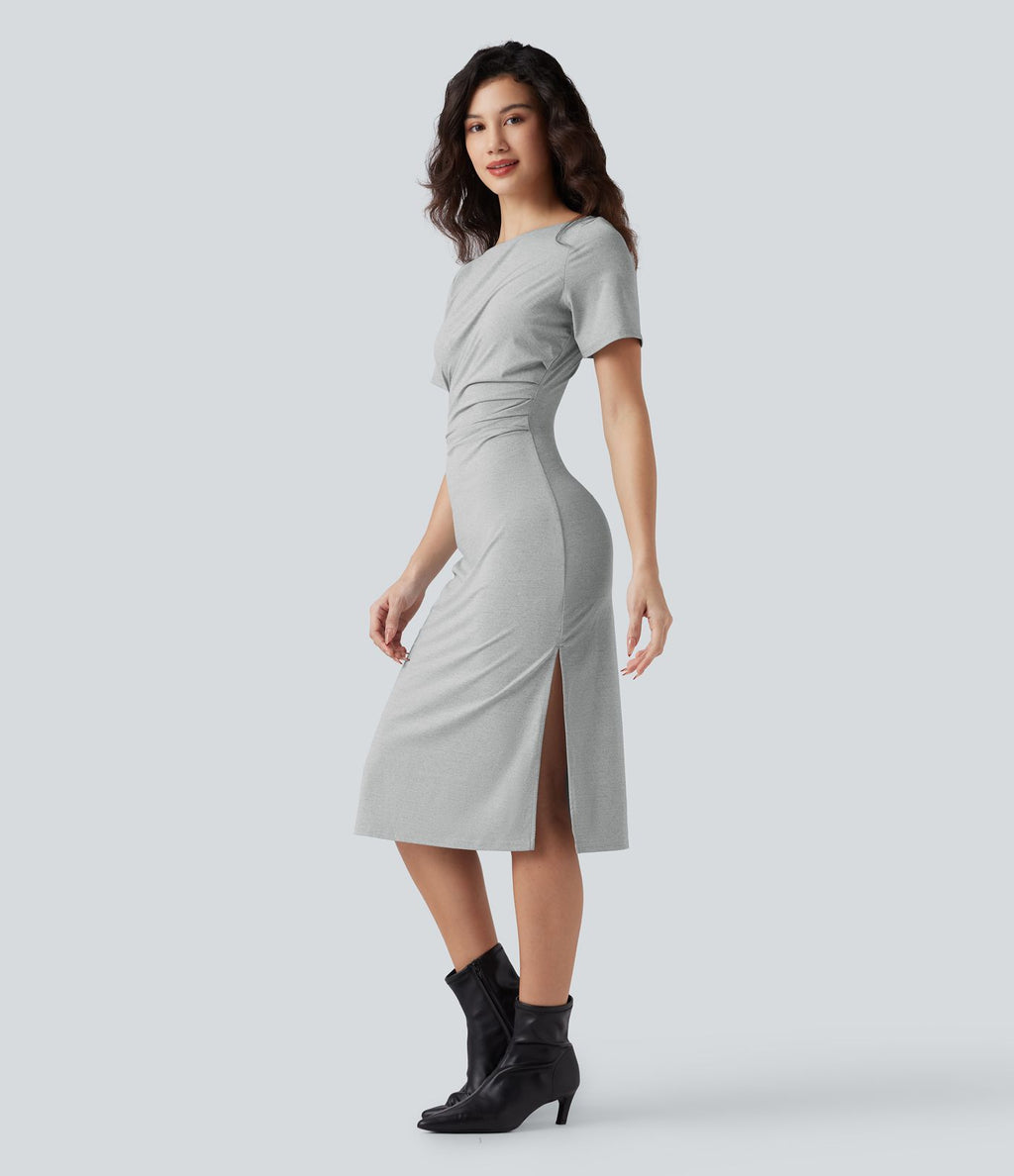 Robe tailleur mi-longue moulante manches courtes froncée