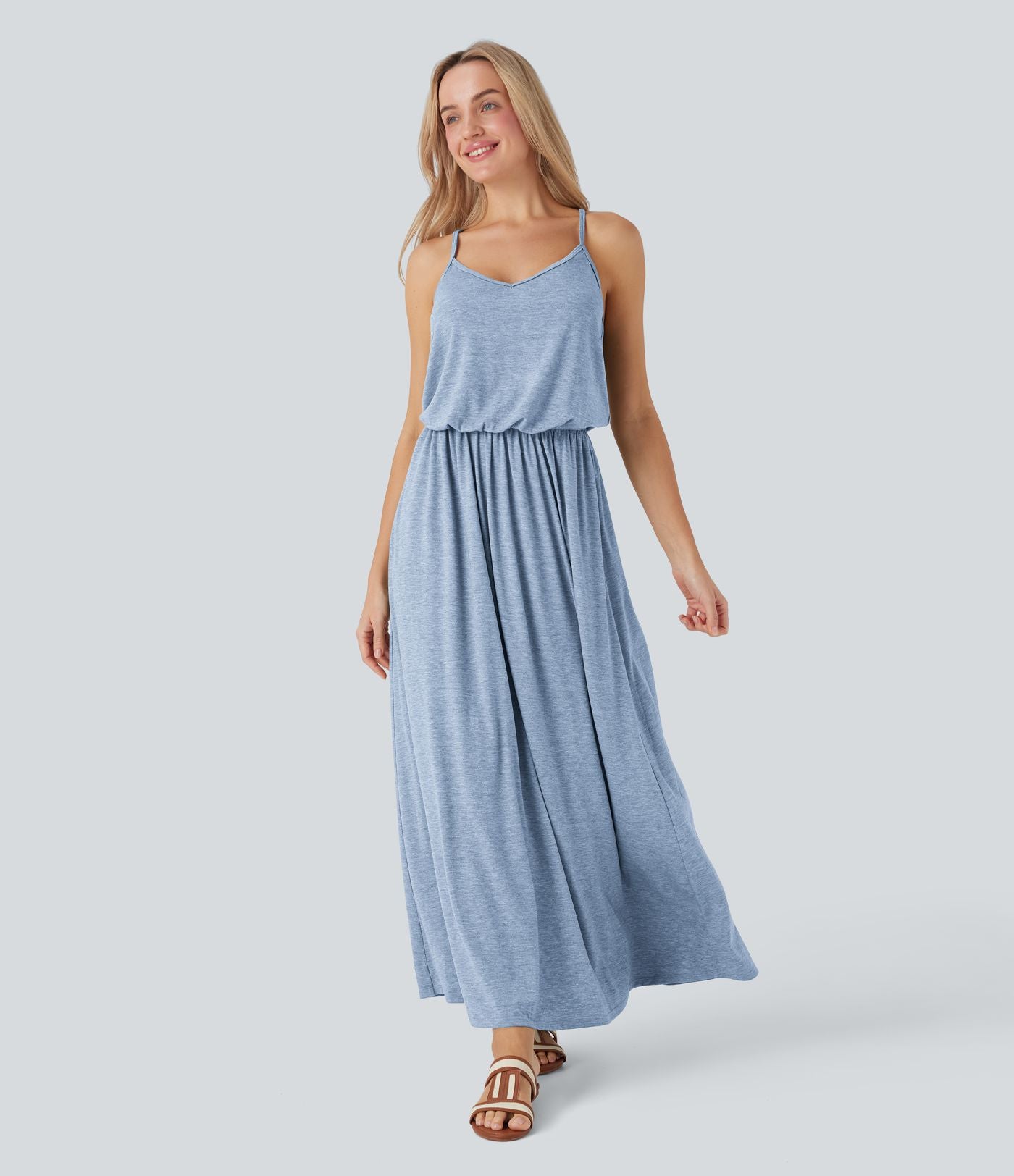 Robe longue fluide type nuisette à bretelles ajustables avec poches