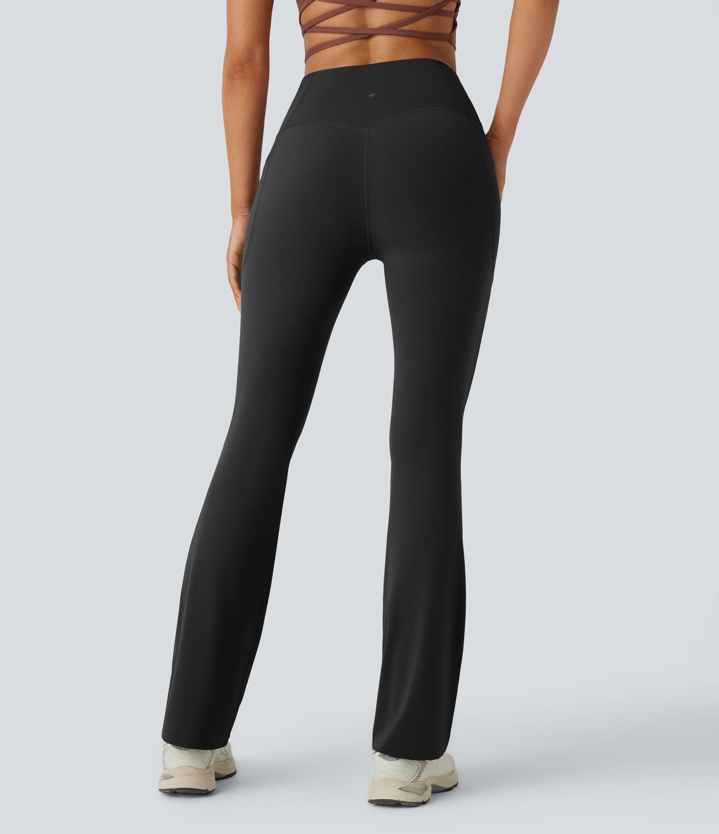 Pantalon de yoga à coupe bootcut gainant taille haute avec poches Halara UltraSculpt™