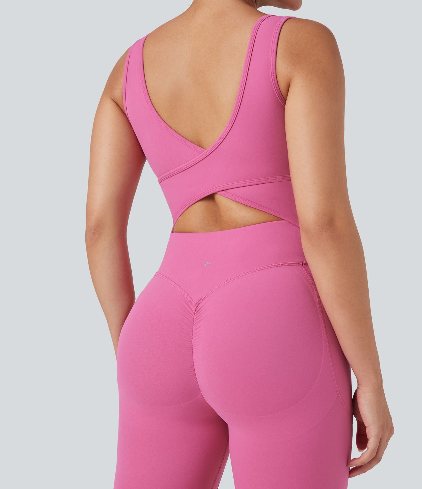 Combinaison de sport Halara UltraSculpt™ col V gainante push-up à poches