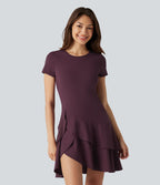 Robe mini décontractée SoftlyZero™ Airy col rond, manches courtes, ourlet à volants étagés, à effet frais InstantCool