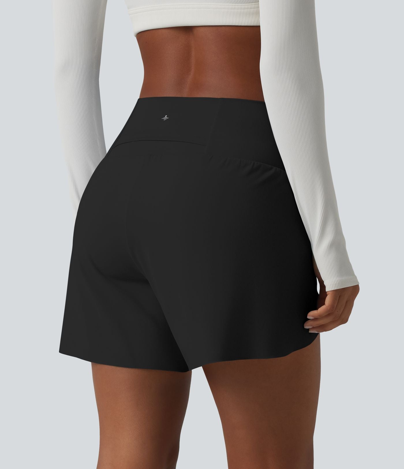 Short de yoga 2-en-1 SoftlyZero™ Airy effet frais InstantCool taille mi-haute 12,5 cm ourlet tulipe avec poches