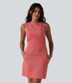 Robe mini casual sans manches col bateau à carreaux vichy, avec poches