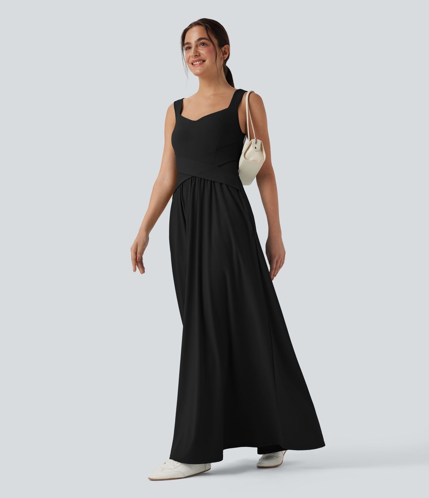 Robe maxi fluide dos nu, avec brassière intégrée et poches
