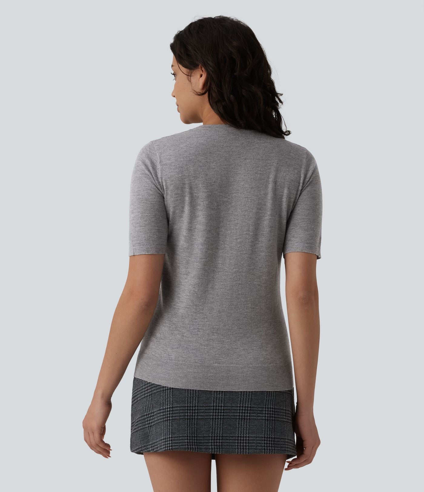 Pull tailleur ajusté col rond manches courtes mélange soie-laine