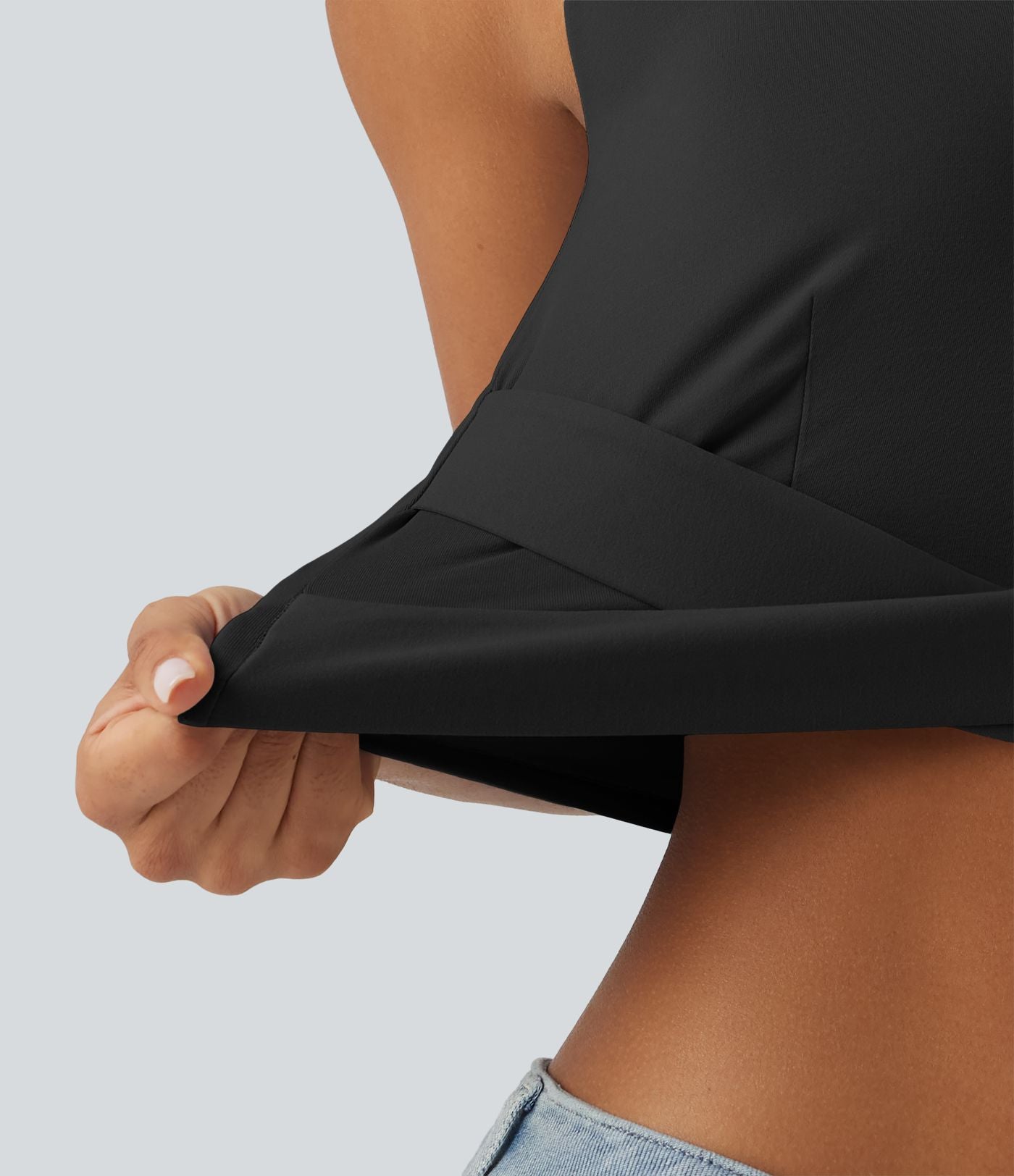 Débardeur crop-top à encolure diamant avec base croisée et coussinets amovibles