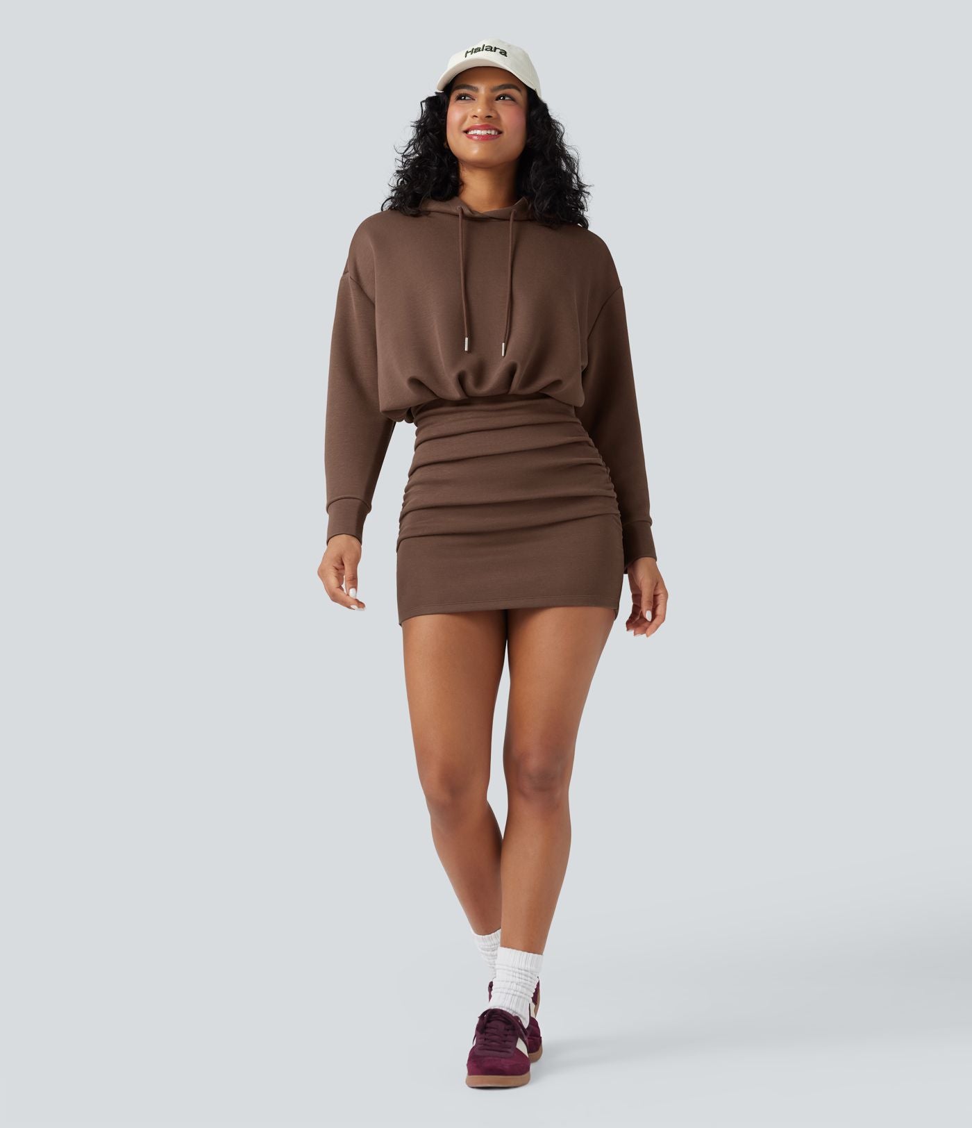 Robe décontractée SpacerTek™ mini à manches longues, effet froncé avec capuche