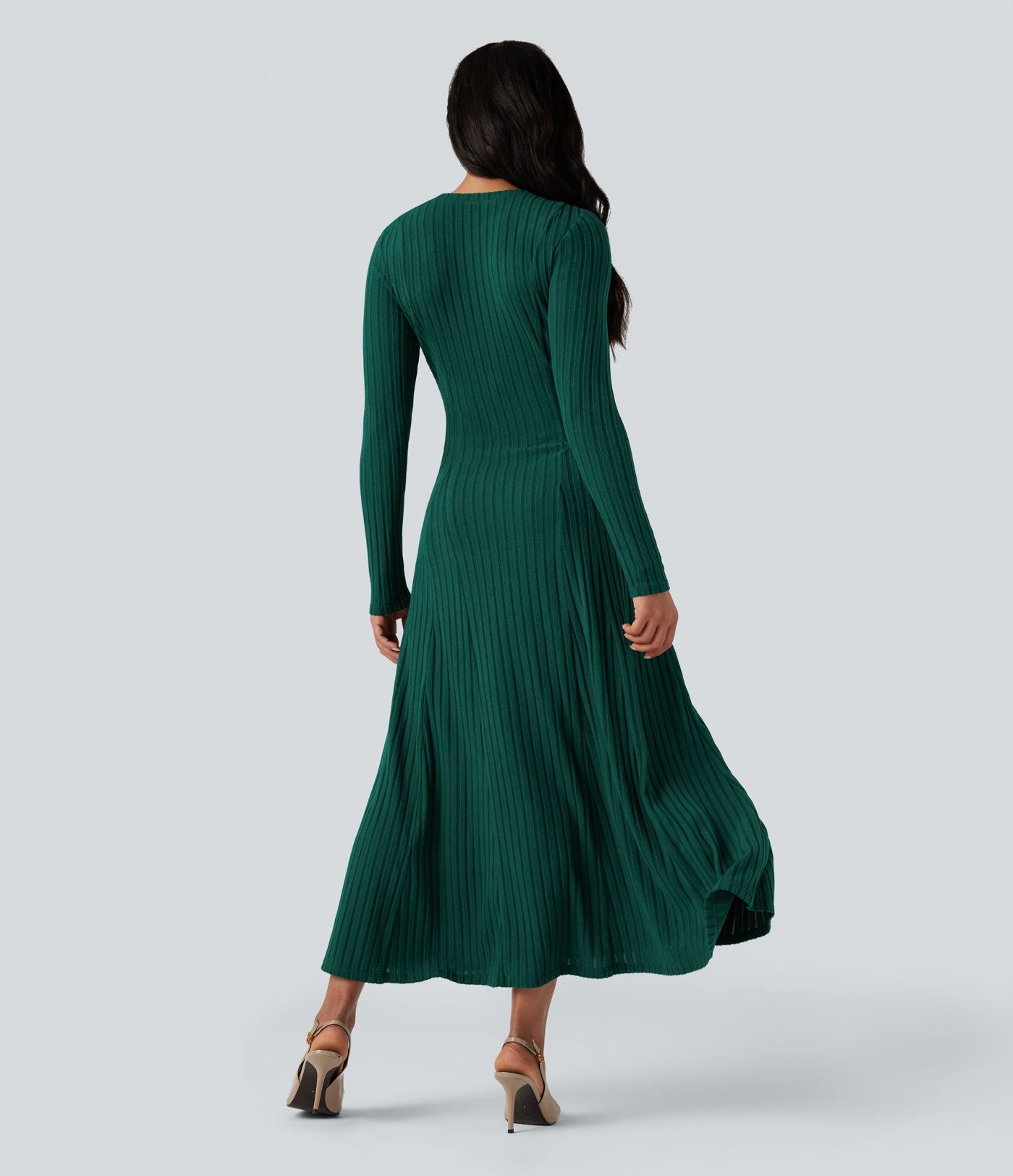 Robe longue fluide maille côtelée col henley manches longues