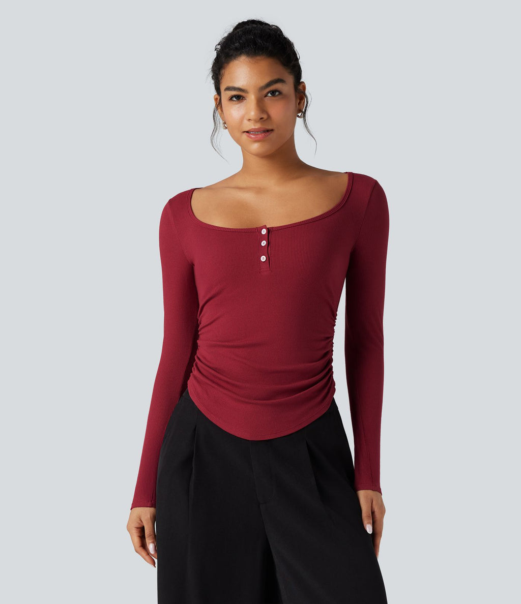 T-shirt tailleur côtelé col henley froncé ourlet arrondi manches longues