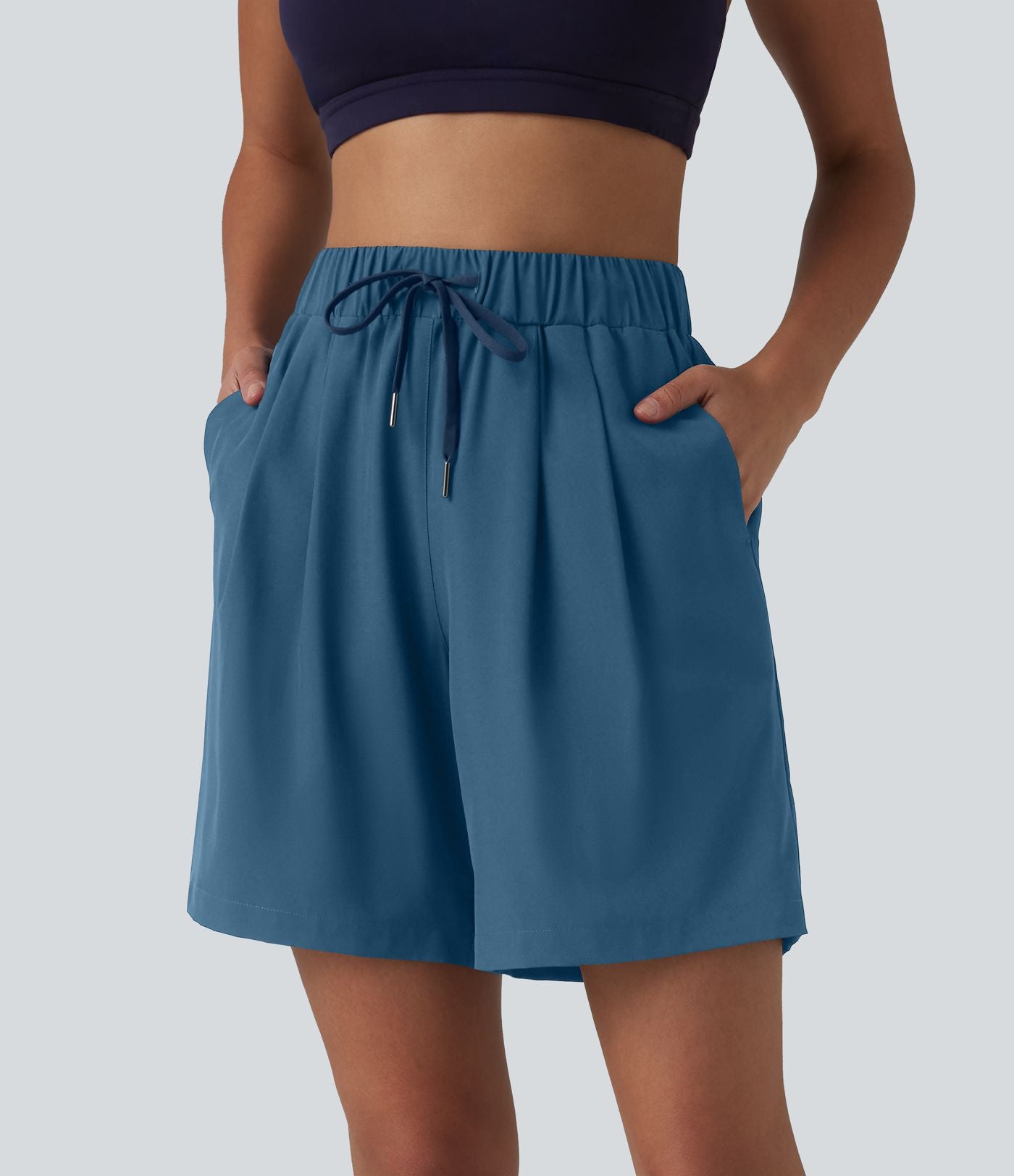 Short de yoga plissé taille haute avec ceinture élastique, cordon de serrage et poches 17,5 cm