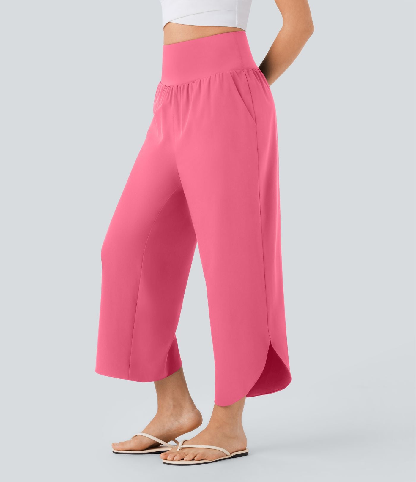 Pantalon fluide resort Breezeful™ à séchage rapide, coupe fendue et effet ventre plat