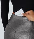 Legging de yoga SoftlyZero™ en simili stretch avec taille croisée, imprimé métallisé et poche arrière