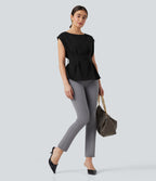 Blouse esprit bureau défroissage facile sans manches, encolure bateau et lien au dos