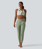 Jogging de yoga SoftlyZero™ taille haute, coupe fuselée et croisée, avec poches - Protection solaire UPF50+