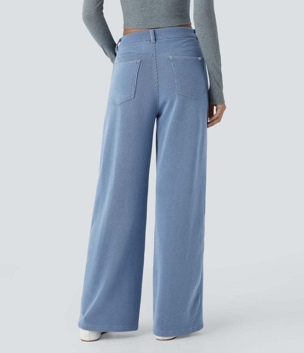 Jean décontracté taille basse en maille gaufrée extensible, jambe large avec poches multiples et fermeture zippée