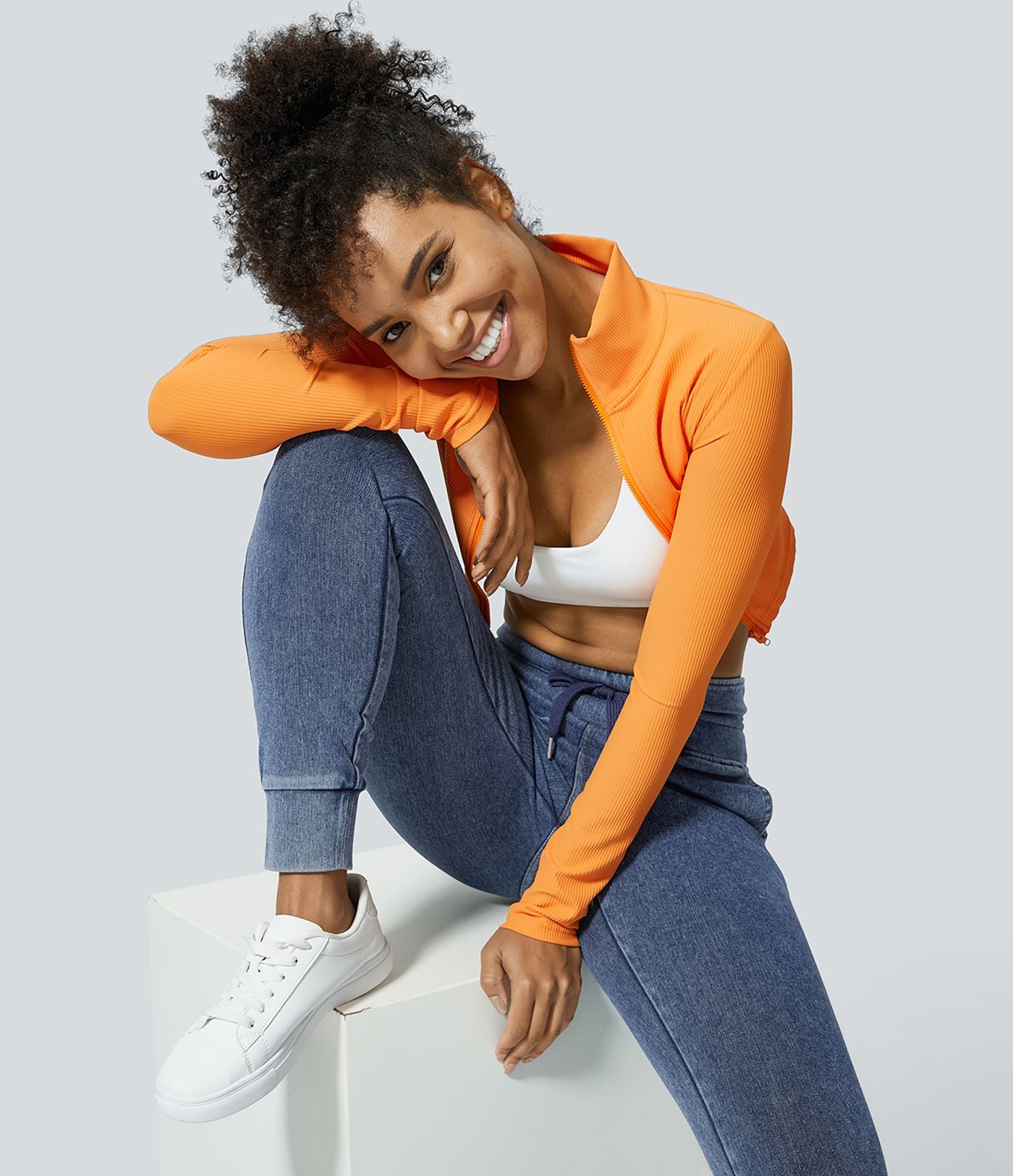 Halara Flex™ Jean Casual Taille Haute avec Cordon de Serrage et Poches Latérales en Tricot Extensible Lavé