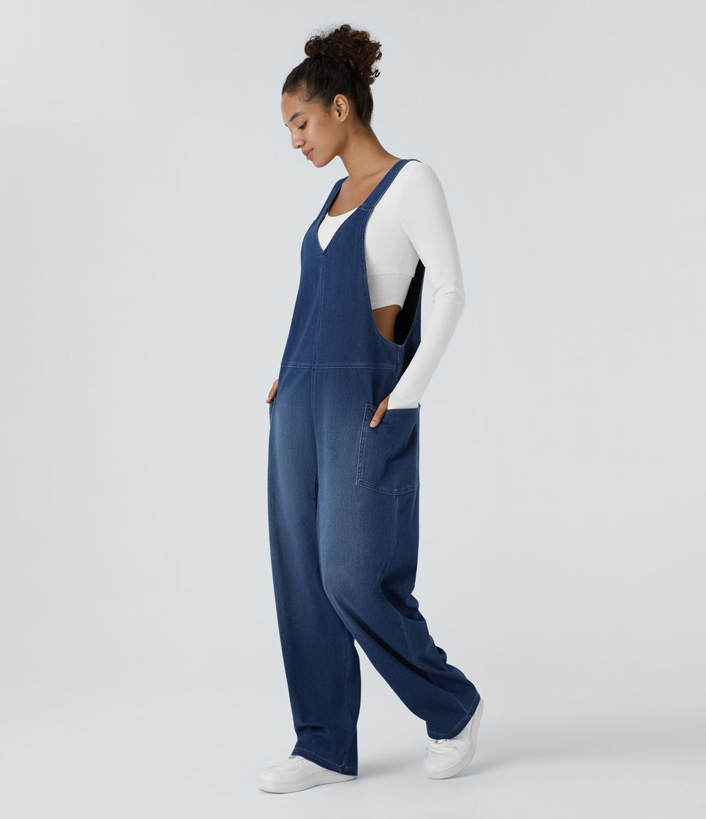 Salopette décontractée Halara Flex™ en denim extensible délavé, col V et poches latérales