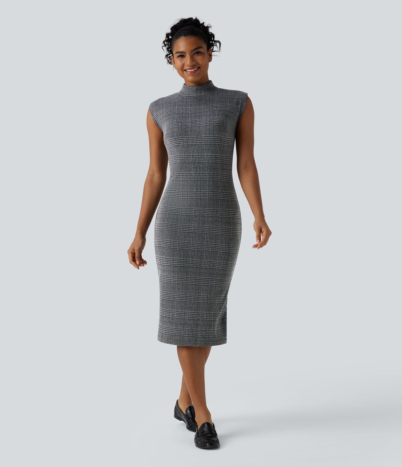 Robe de travail midi moulante sans manches col montant pied-de-poule à carreaux