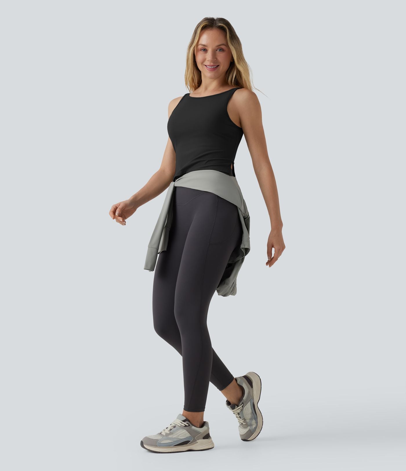 Débardeur de yoga dos ouvert avec fentes et bretelles ajustables SoftlyZero™ Plush