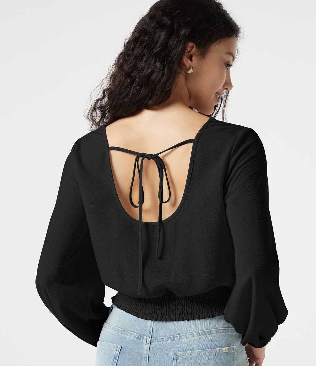 Blouse casual effet lin à col carré, manches bouffantes, lien au dos, empiècement en dentelle et détails froncés