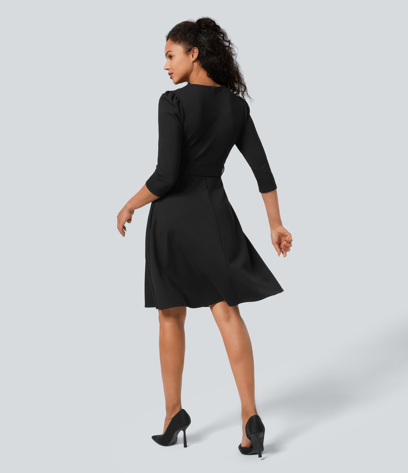 Robe de travail midi fit-and-flare ceinturée zippée col rond avec poches