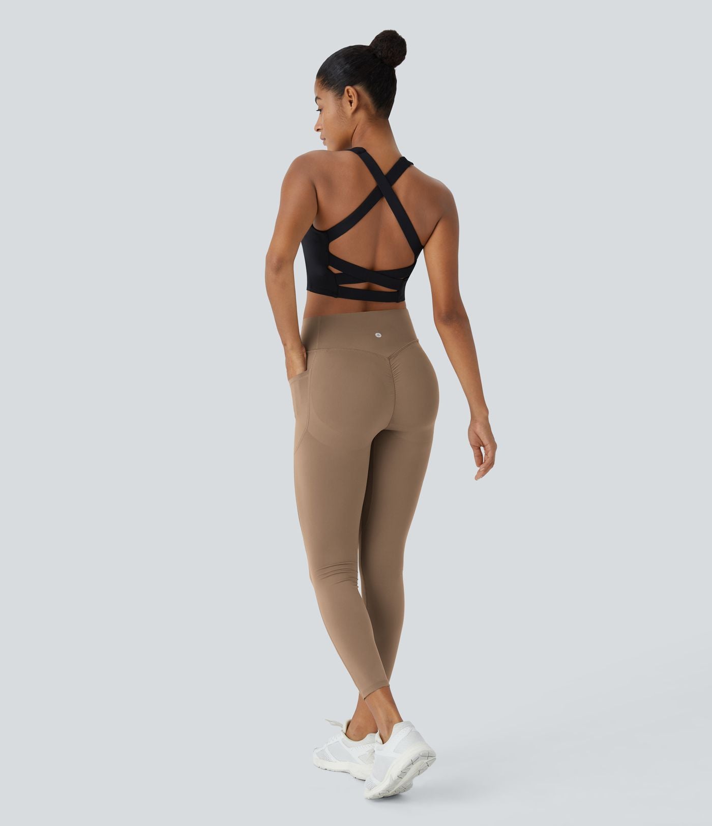 Legging d'entraînement gainant galbant taille haute avec effet scrunch et poches Halara UltraSculpt™