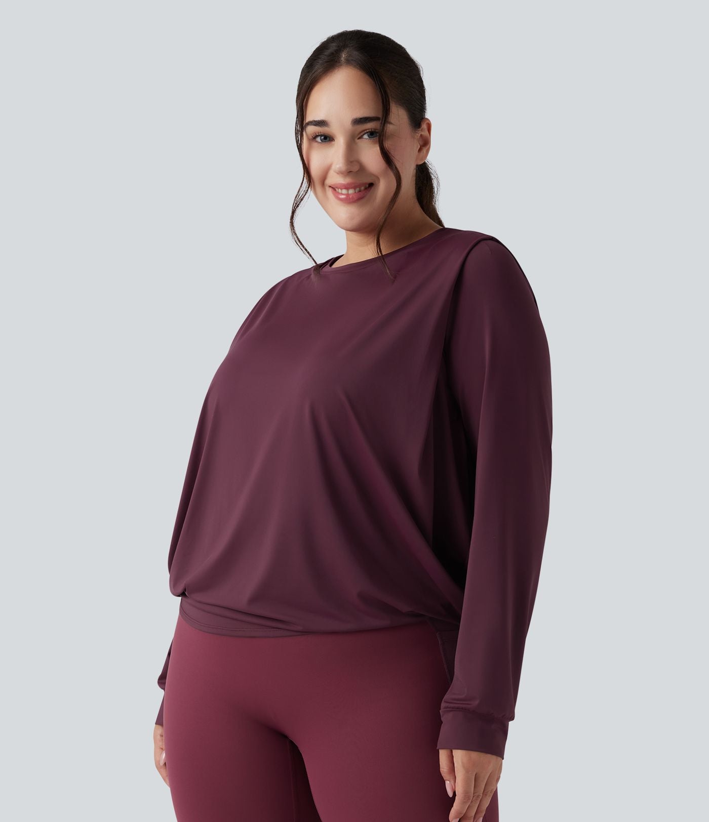 Haut de yoga grande taille à col rond, manches longues et fronces - UPF50+