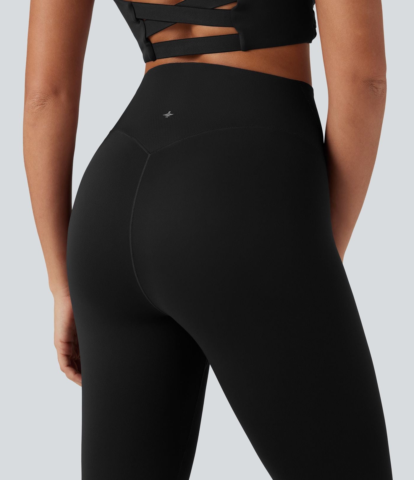 Legging yoga SoftlyZero™ gainant taille haute avec poche - UPF50+