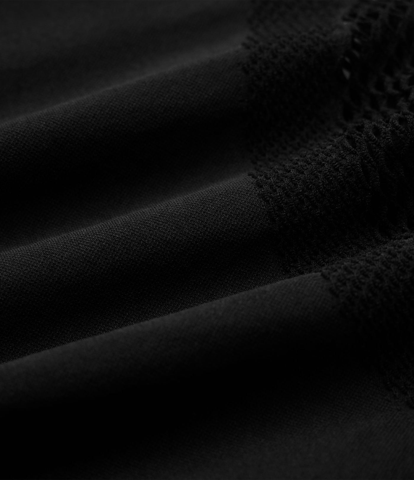 OneForm Seamless Flow Haut de sport crop col rond manches courtes avec découpes