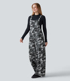 Salopette en maille gaufrée imprimé camouflage avec poches