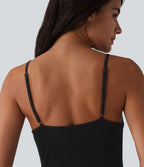 Robe nuisette casual midi moulante côtelée à bretelles réglables avec boutons décoratifs et fente