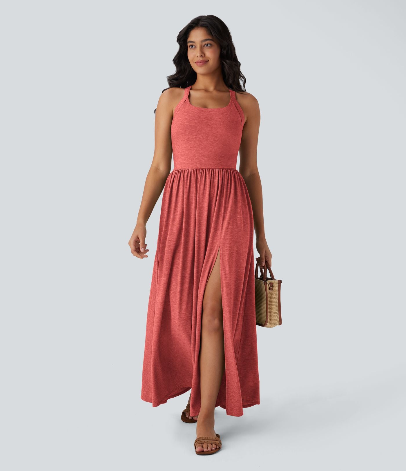 Robe longue fluide fendue avec poches latérales, dos nu et effet torsadé