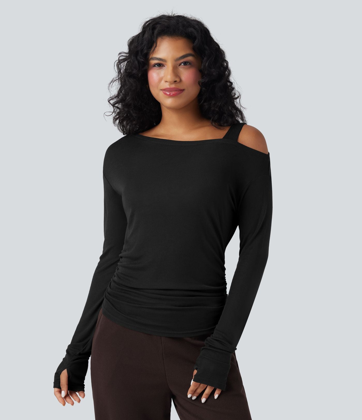 T-shirt décontracté asymétrique en mélange de laine à une épaule et manches longues