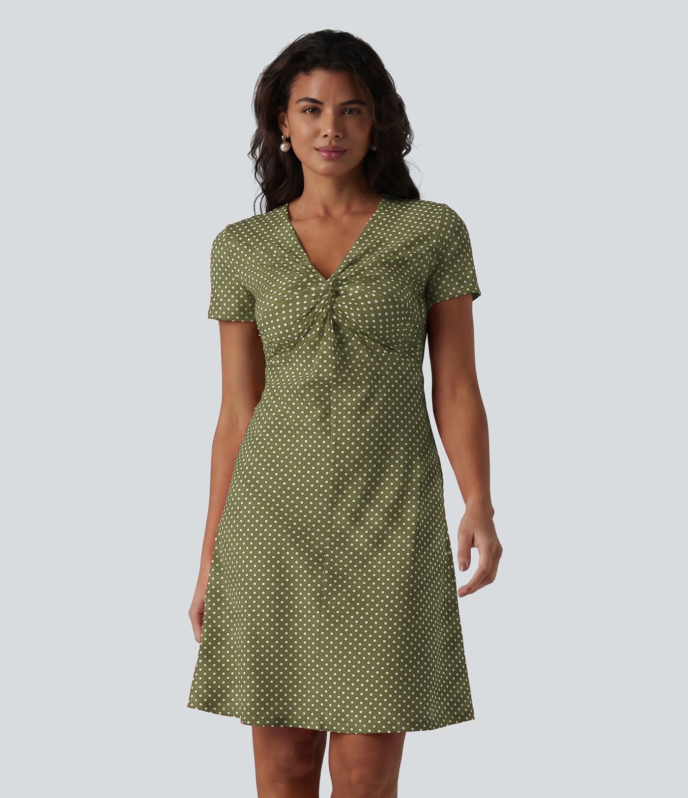 Robe casual à col V, manches courtes et imprimé à pois longueur genou