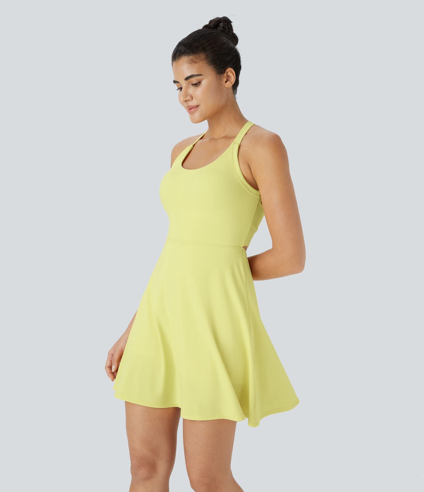 Robe de Danse Sport Mini à Volants Torsadés Dos Nu - Longueur Plus