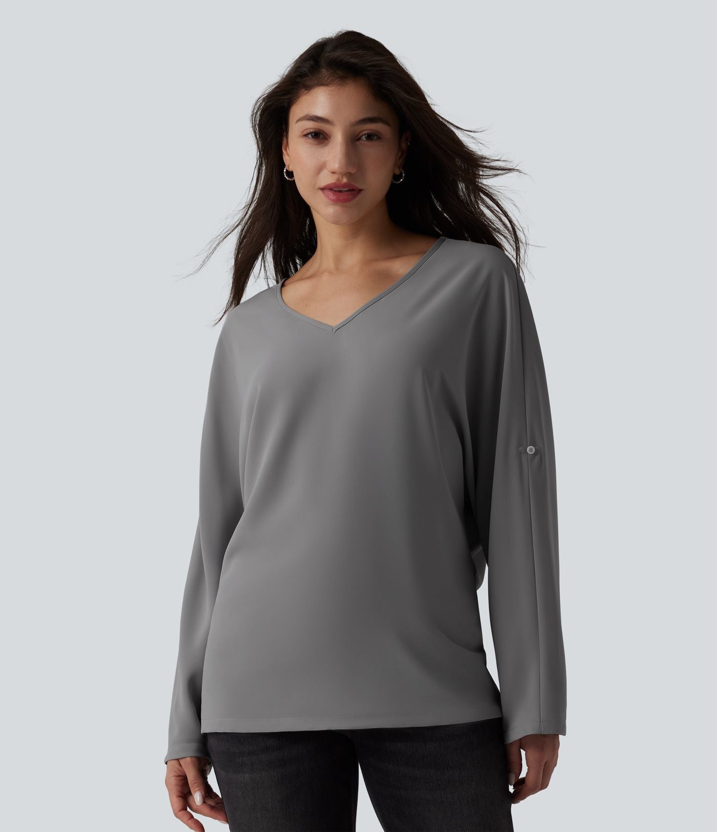 Blouse esprit bureau défroissage facile, col V et manches longues