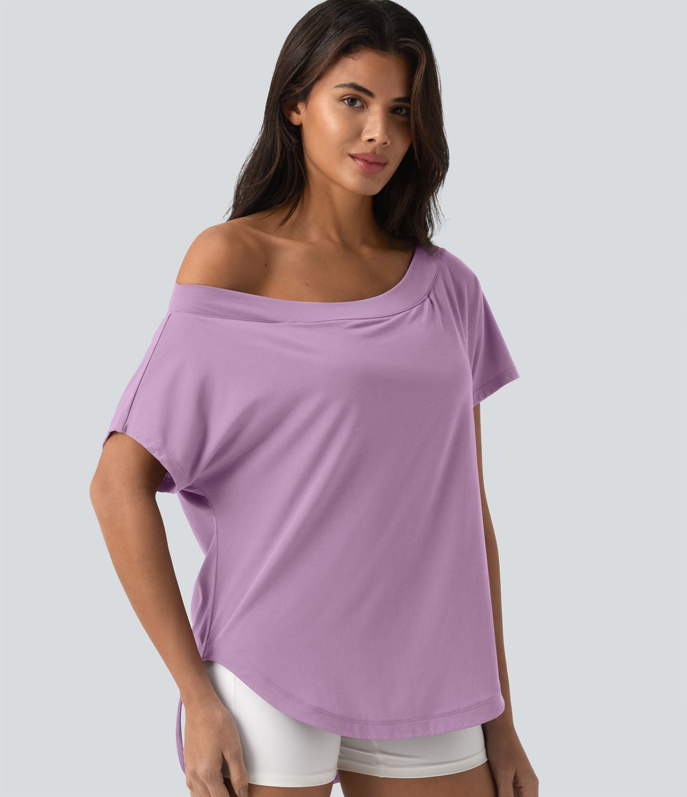 Top de sport yoga asymétrique à épaule dénudée manches courtes ourlet arrondi et coupe asymétrique à séchage rapide – Soutien-gorge intégré
