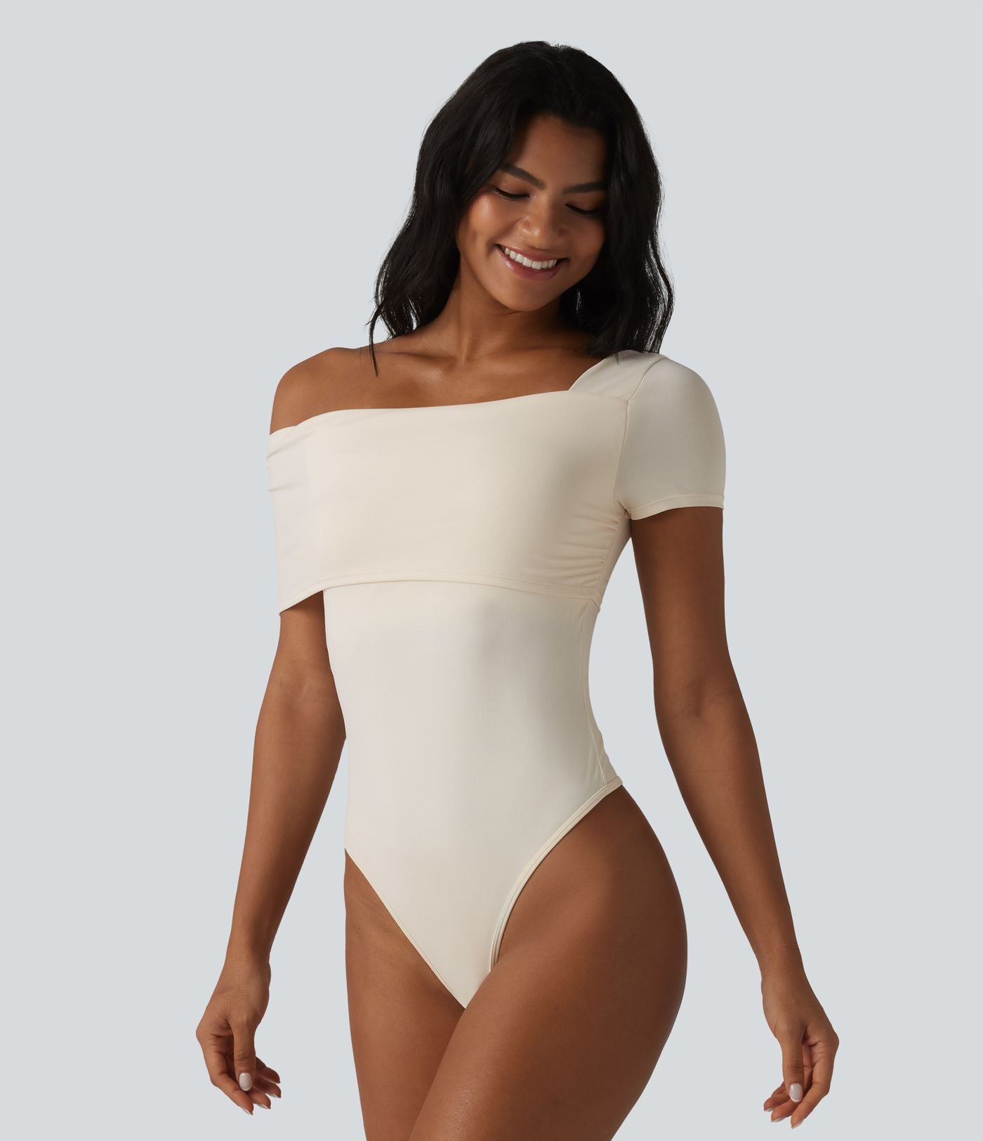 Body casual col asymétrique manches courtes avec soutien-gorge intégré