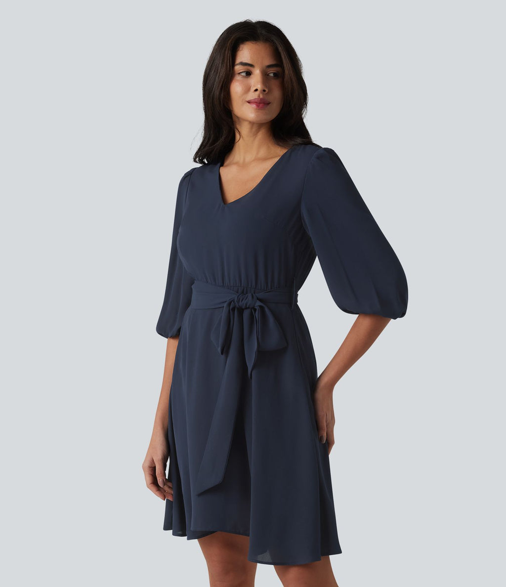 Robe courte casual col V à manches trois-quarts bouffantes, ceinturée