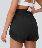 Breezeful™ Short yoga taille haute avec poche arrière ourlet croisé séchage rapide