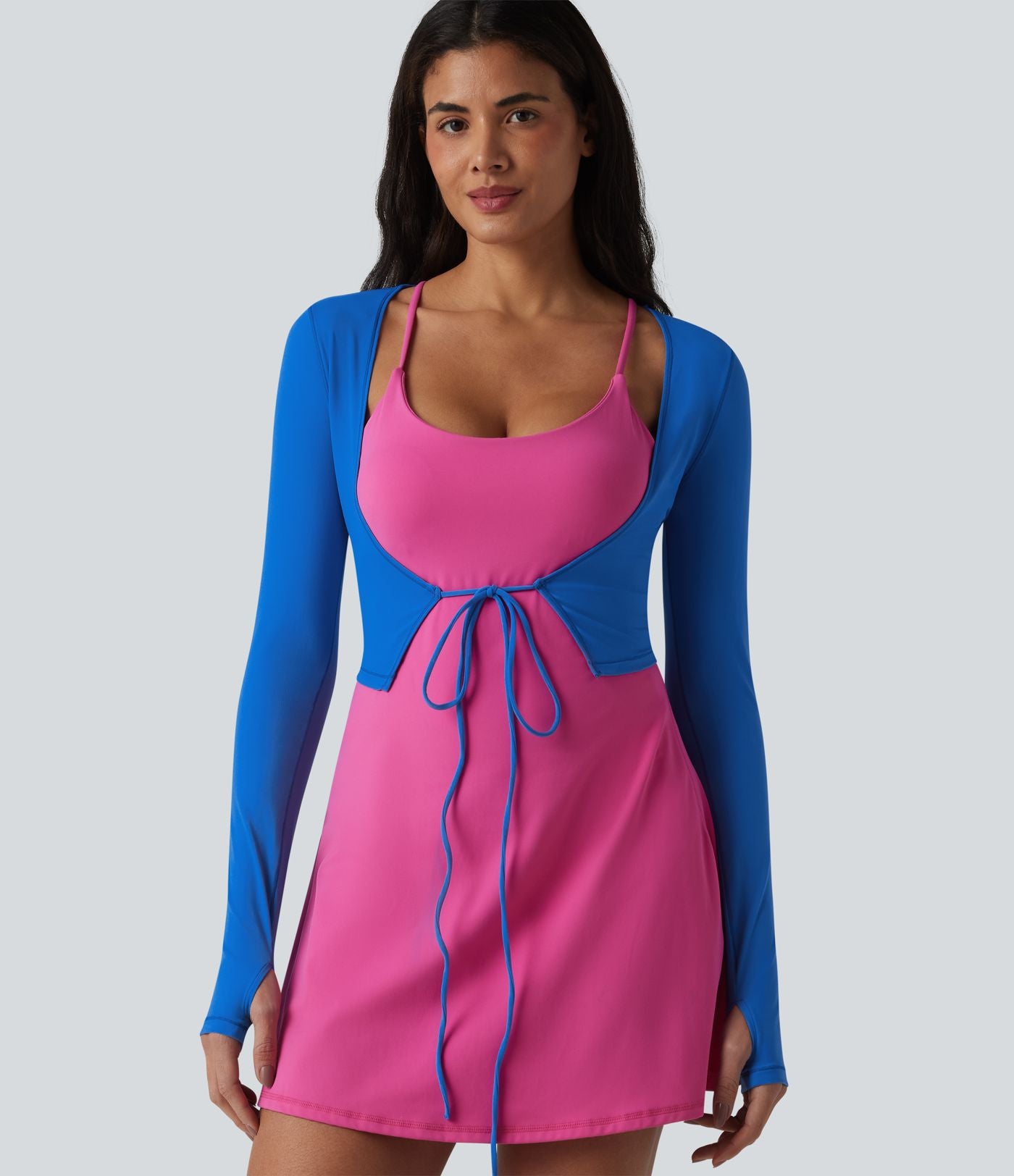 Haut de yoga court SoftlyZero™ Plush manches longues avec trous pour les pouces et nœud frontal