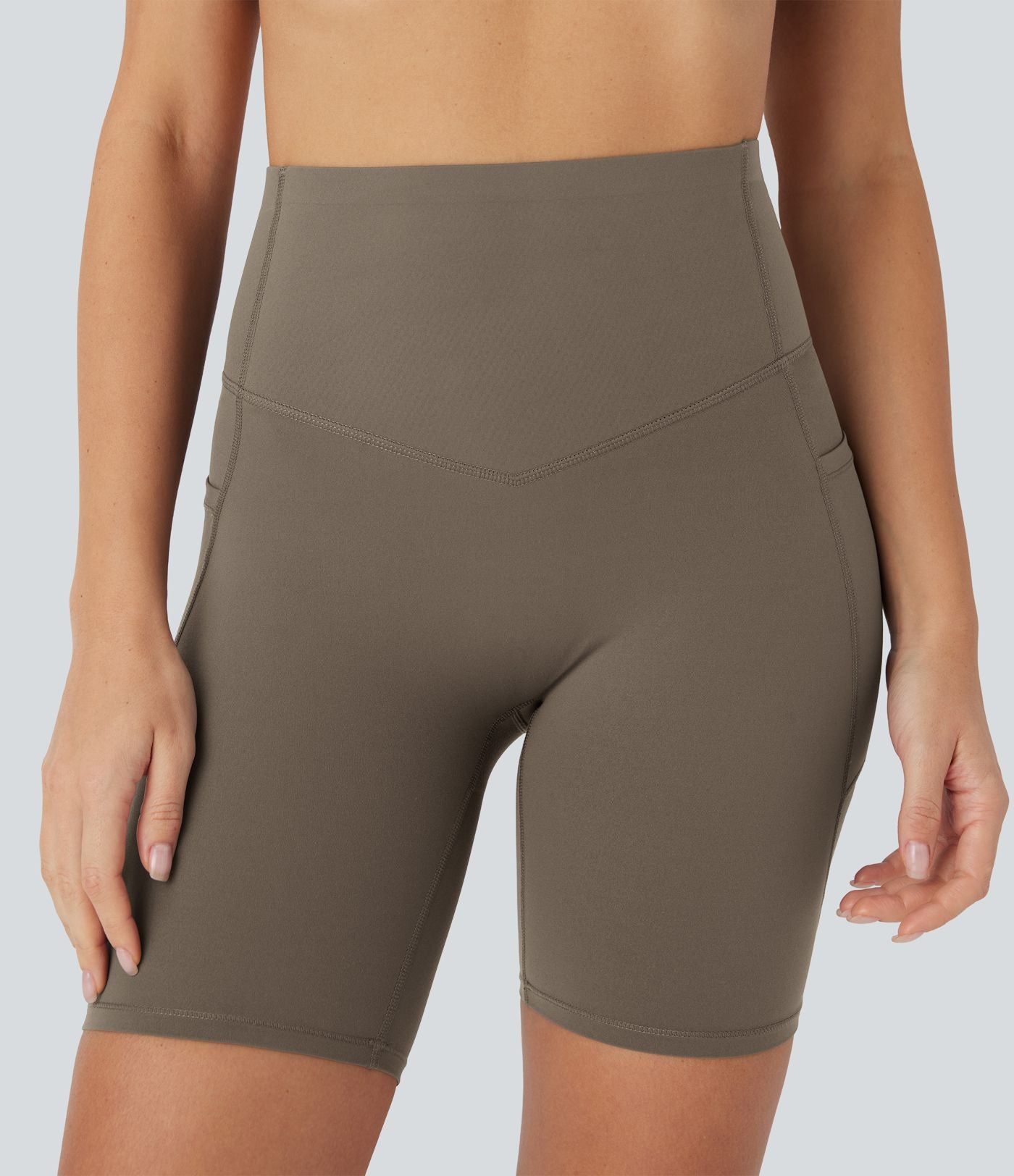 Short cycliste 17,5 cm d'entraînement gainant galbant taille haute avec poches Halara UltraSculpt™