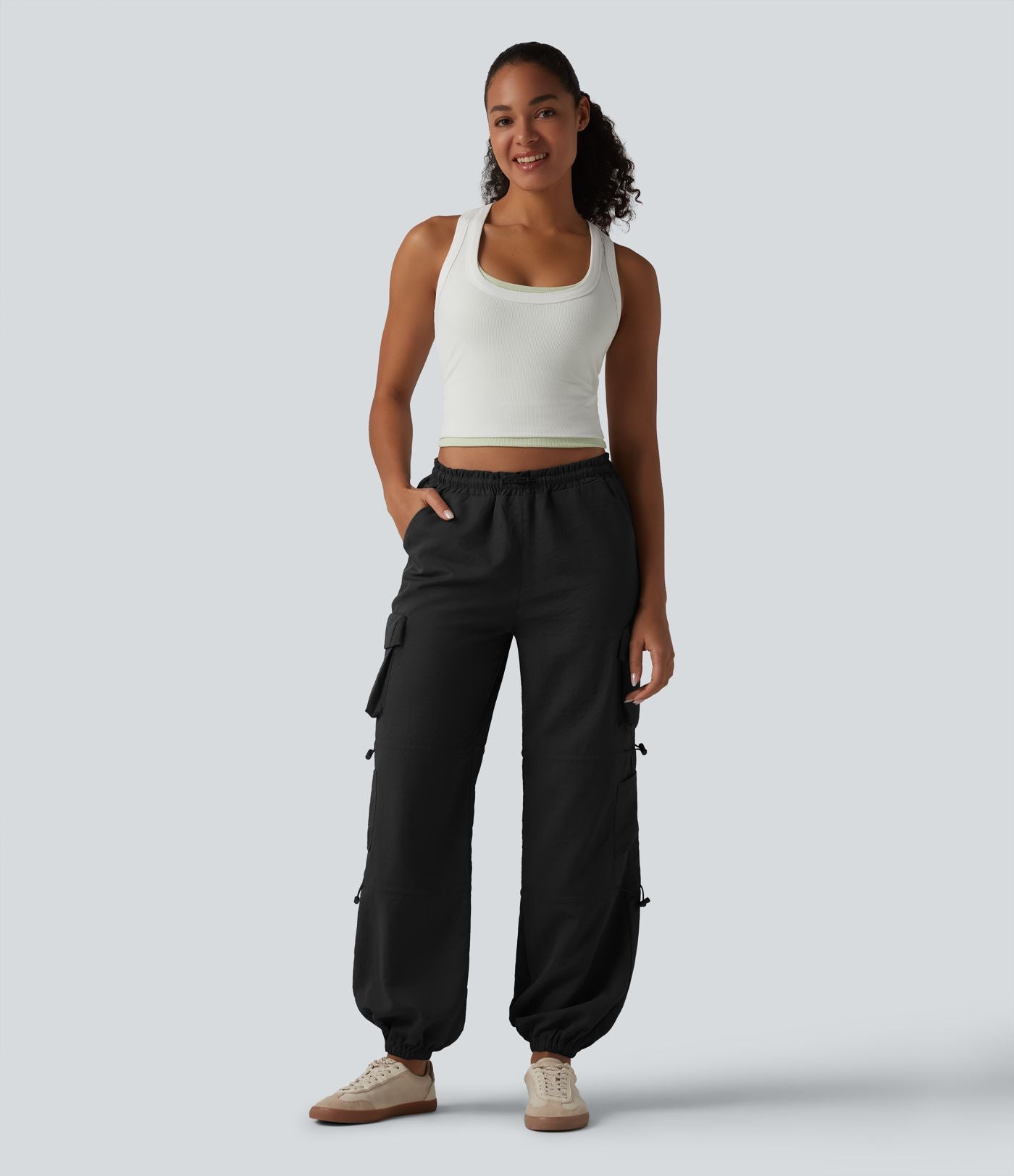 Jogging cargo taille mi-haute avec cordon de serrage réglable et poches