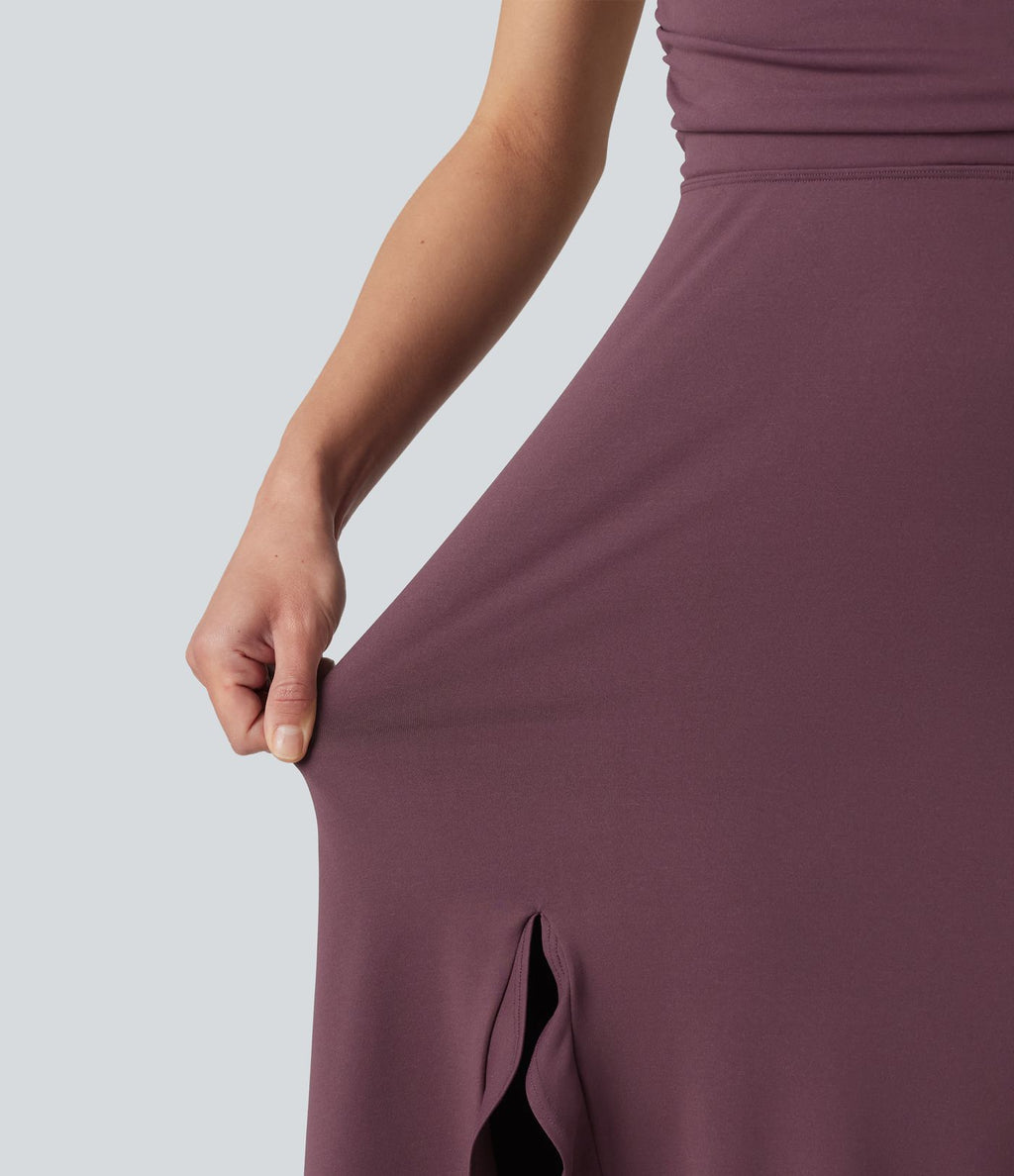 Robe mi-longue fluide de soirée dos nu croisé avec fente, ourlet à volants et soutien-gorge intégré