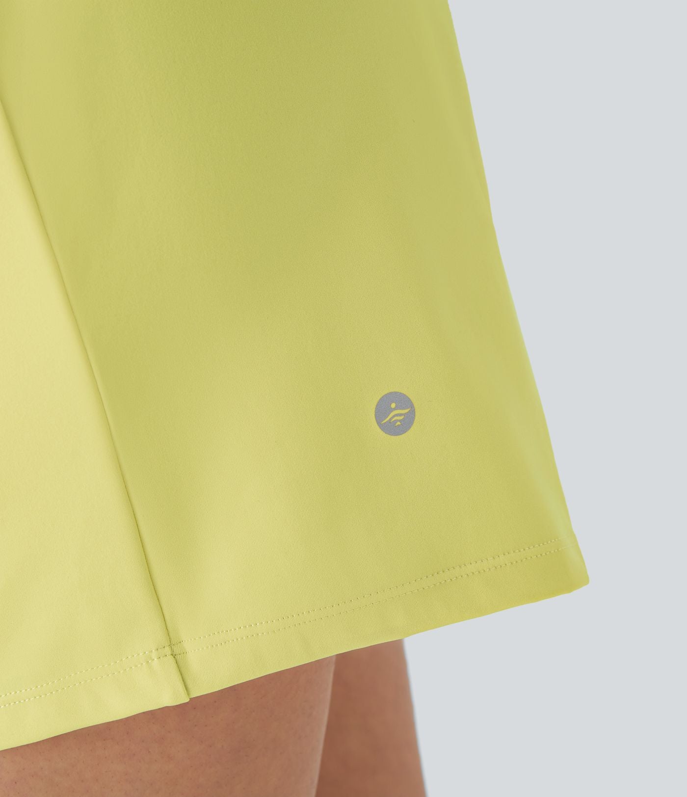 Short yoga 2-en-1 SoftlyZero™ Airy effet frais InstantCool taille très haute 12,5 cm avec poches, longueur allongée
