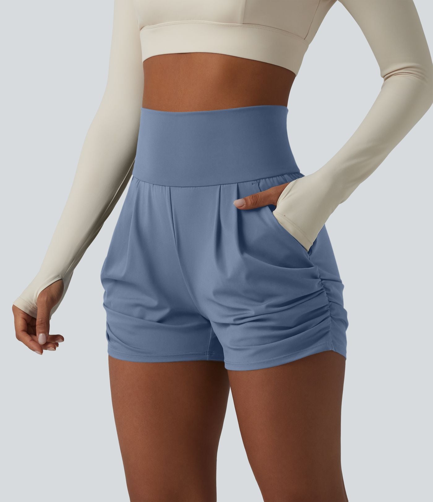 Short de yoga SoftlyZero™ Airy taille haute froncé effet frais InstantCool 7,5 cm avec poches