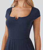 Combinaison de yoga Softlyzero™ Airy Cool Touch à col cranté, manches courtes, jambes larges et poches latérales - Édition Easy Peasy