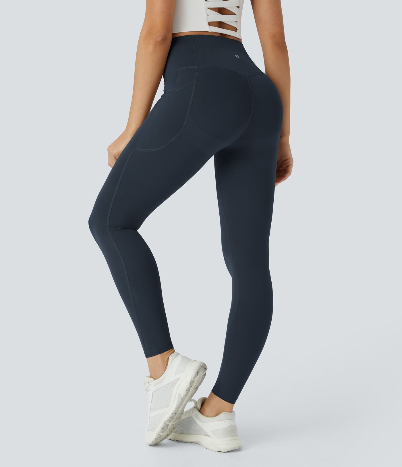 Legging d'entraînement gainant galbant taille haute avec poches Halara UltraSculpt™