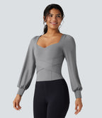 Top professionnel push-up croisé à col cœur avec bonnets moulés et manches bouffantes - Bonnet A/B