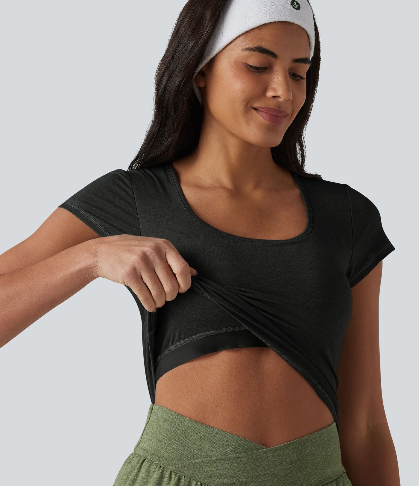 Haut de sport raccourci encolure carrée à manches courtes avec soutien-gorge intégré